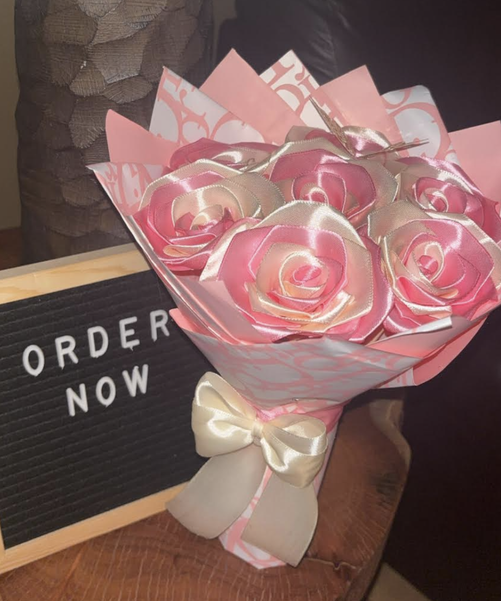 Ribbon bouquet 8 in row 3